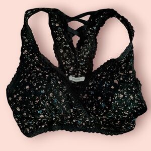 Maurices Black Floral Lace Trim Cross Strap Back Bralette Size Medium